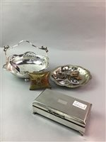 Lot 117 - A LOT OF SILVER PLATED ITEMS