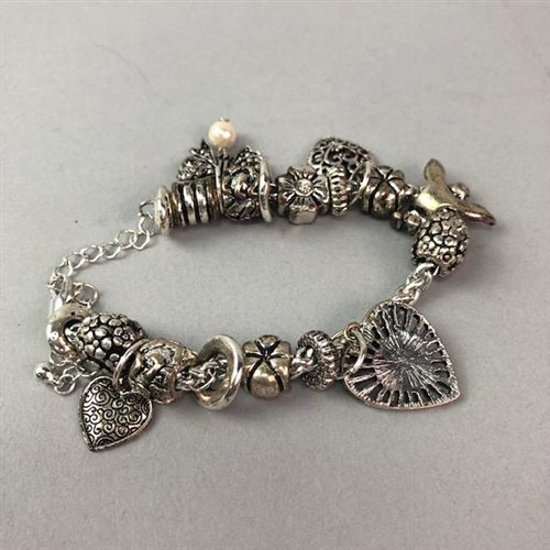 Lot 11 - A COLLECTION OF SILVER AND OTHER JEWELLERY INCLUDING CHARM BRACELETS