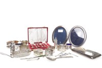 Lot 370 - COLLECTION OF SILVER OBJECTS including a cased...