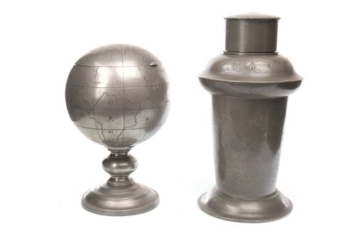 Lot 907 - AN EARLY 20TH CENTURY CHINESE PEWTER CADDY AND ANOTHER