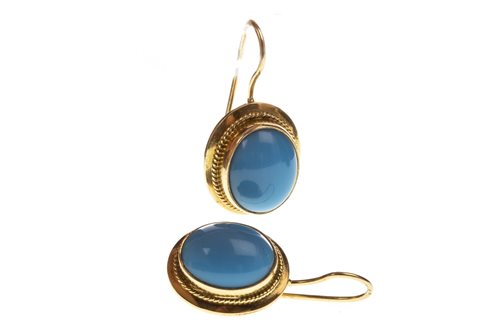 Lot 149 - A PAIR OF TURQUOISE EARRINGS