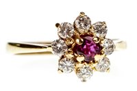 Lot 152 - A RED GEM AND DIAMOND CLUSTER RING