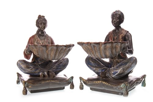 Lot 900 - A PAIR OF 20TH CENTURY BRONZE FIGURES