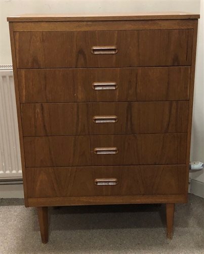 Lot 142 - A RETRO TEAK CHEST OF DRAWERS