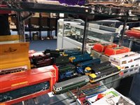Lot 294 - A LOT OF HORNBY RAILWAY AND OTHER MODEL TRAINS