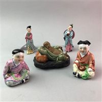 Lot 330 - A LOT OF FIVE SMALL CHINESE CERAMIC FIGURES