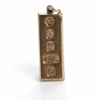 Lot 145 - NINE CARAT GOLD INGOT PENDANT 31g