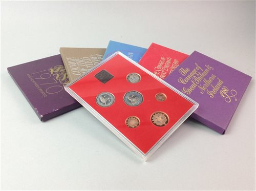 Lot 106 - A COLLECTION OF UK COINS