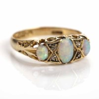 Lot 188 - EDWARDIAN OPAL AND DIAMOND DRESS RING...