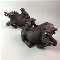 Lot 189 - A PAIR OF CARVED WATER BUFFALO AND A CARD BOX
