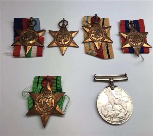 Lot 279 - A GROUP OF WWII MEDALS