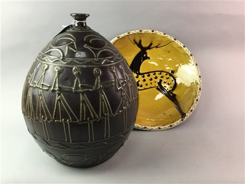 Lot 26 - A JAPANESE STUDIO POTTERY BOWL WITH AN IRANIAN VASE