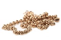 Lot 21 - A GOLD CHAIN NECKLACE