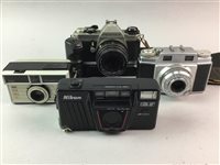 Lot 78 - A LOT OF CAMERAS AND CAMERA ACCESSORIES