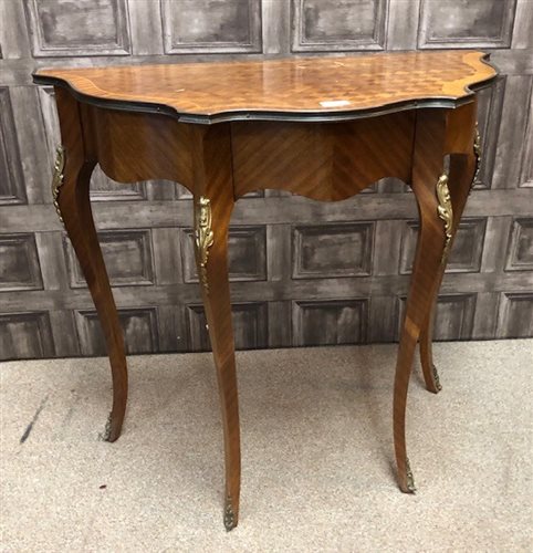 Lot 883 - A KINGWOOD HALL TABLE OF 18TH CENTURY DESIGN