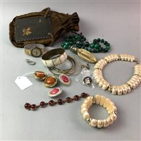 Lot 66 - A MALACHITE BEAD NECKLACE AND OTHER COSTUME JEWELLERY