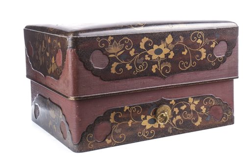 Lot 1068 - A JAPANESE LACQUERED RECTANGULAR LIDDED BOX