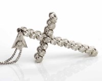 Lot 275 - DIAMOND SET CROSS PENDANT set with...