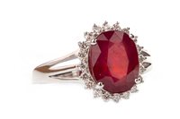 Lot 169 - A SPINEL AND DIAMOND RING