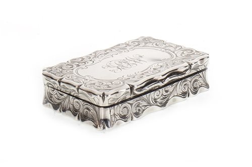 Lot 844 - A VICTORIAN SILVER VINAIGRETTE ADAPTED FROM SNUFF BOX