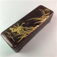 Lot 355 - A SMALL JAPANESE BOX