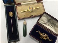 Lot 136 - A GROUP OF VICTORIAN AND LATER PINS AND BAR BROOCHES