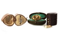 Lot 238 - VICTORIAN BROOCH AND TWO RINGS