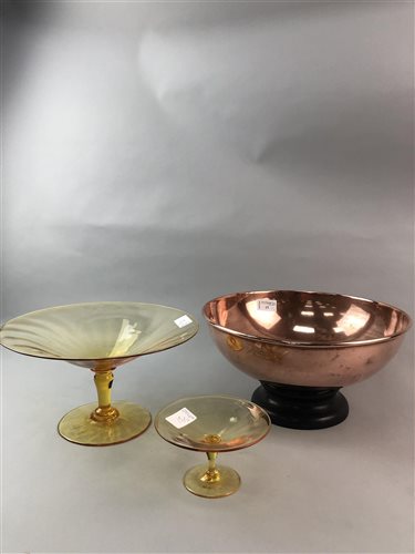 Lot 15 - A LOT OF TWO YELLOW GLASS TAZZAS AND A COPPER BOWL