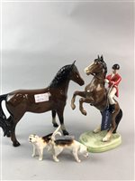Lot 52 - A BESWISK FOXHUNTER GROUP, TWO BESWICK FOXHOUNDS AND ANOTHER CERAMIC HORSE