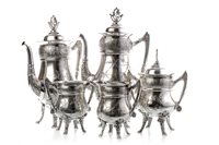 Lot 853 - AN EARLY 20TH CENTURY FIVE PIECE TEA AND COFFEE SERVICE