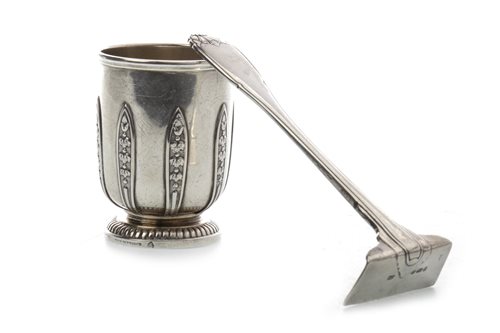 Lot 858 - A SILVER CARTIER EGG CUP AND A SILVER CARTIER PUSHER