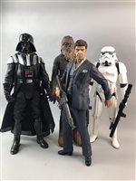 Lot 120 - A COLLECTION OF STAR WARS AND OTHER FIGURES