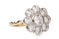 Lot 6 - A DIAMOND FLORAL CLUSTER RING