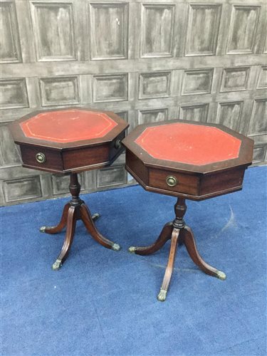 Lot 85 - A PAIR OF MAHOGANY OCTAGONAL OCCASIONAL TABLES