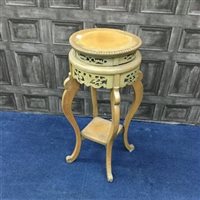 Lot 98 - A CHINESE PLANT STAND