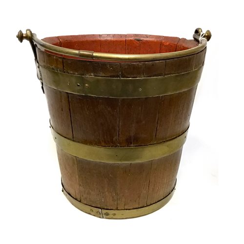 Lot 922 - AN EARLY 19TH CENTURY PEAT BUCKET