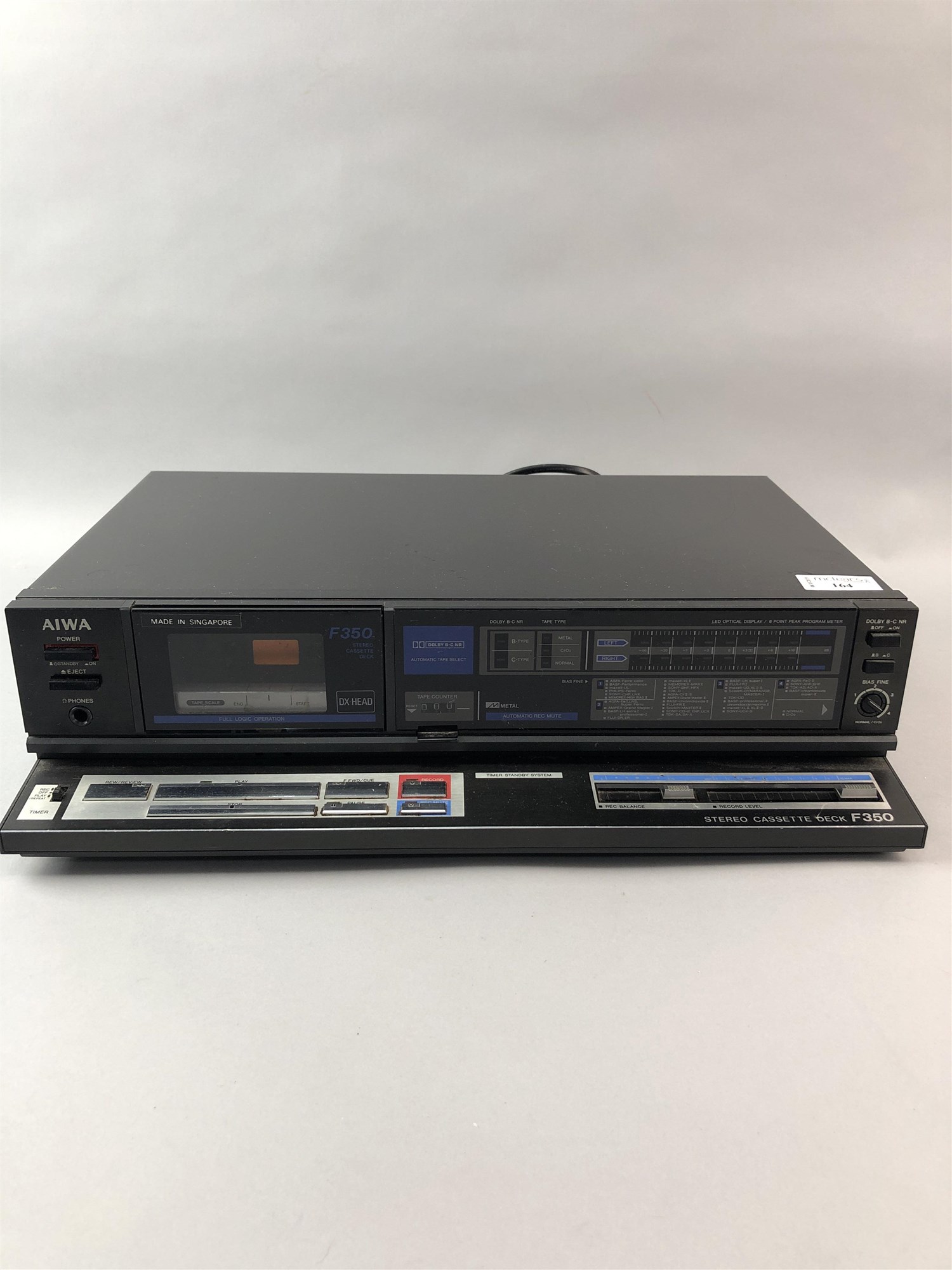 Lot 164 AN AIWA CASSETTE DECK