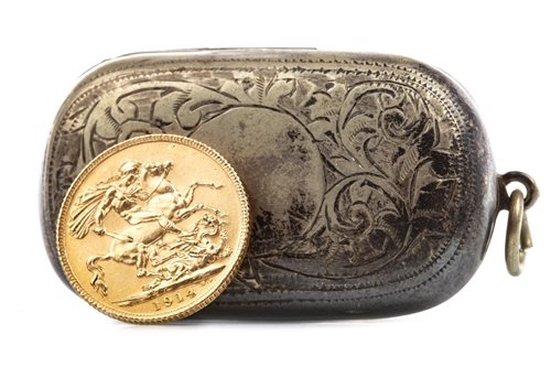 Lot 607 - A GOLD SOVEREIGN, 1914 AND A SOVEREIGN CASE