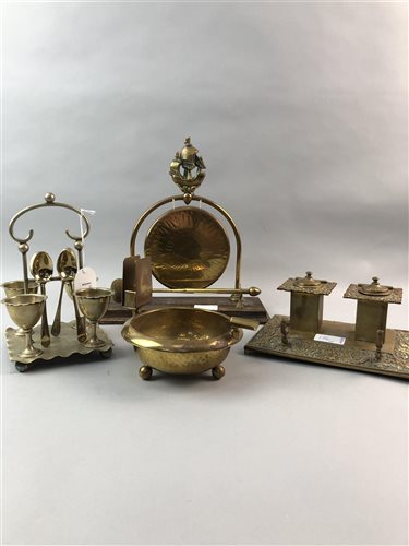 Lot 174 - LOT OF BRASS WARE INCLUDING A GONG AND A DOUBLE INKWELL
