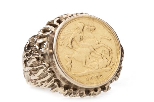 Lot 609 - Amendment- this is a half sovereign A GOLD SOVEREIGN RING, 1903