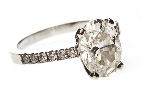Lot 4 - A GIA CERTIFICATED DIAMOND SOLITAIRE RING