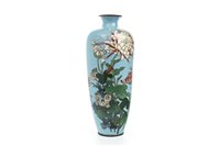 Lot 1108 - AN EARLY 20TH CENTURY JAPANESE CLOISONNE VASE
