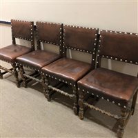 Lot 207 - A SET OF FOUR OAK DINING CHAIRS