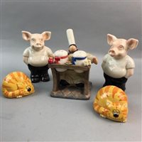 Lot 179 - A LARGE COLLECTION OF NOVELTY SALT AND PEPPER POTS