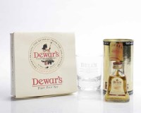 Lot 518 - DEWAR'S FIRST FOOT KIT Released for Hogmanay...