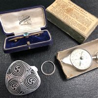 Lot 275 - A LOT OF THREE BROOCHES AND A MAP MEASURER