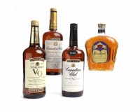 Lot 560 - SEAGRAM'S V O Canadian Whisky/Whisky Canadien....