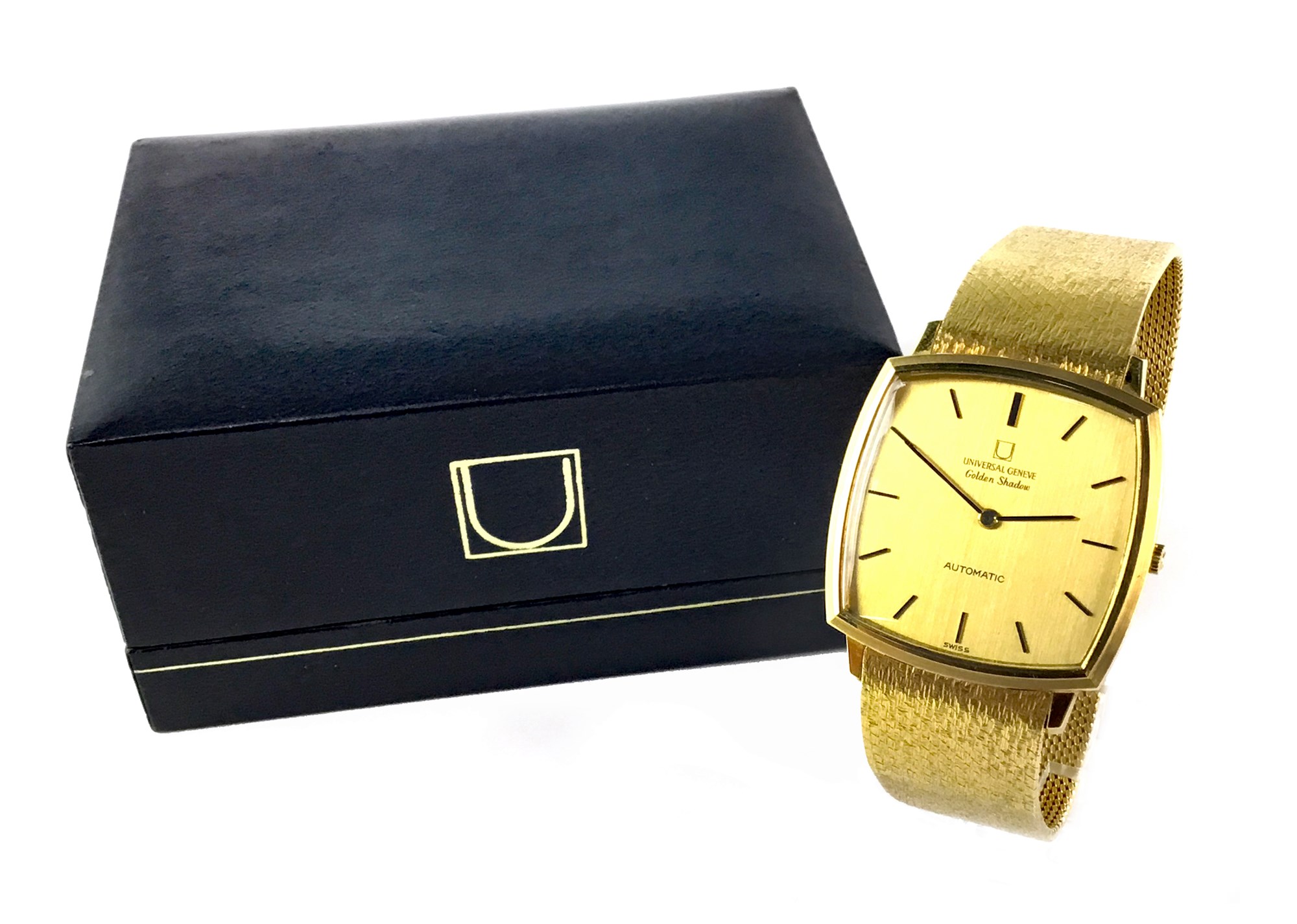 Lot 859 A GENTLEMAN S UNIVERSAL GENEVE GOLDEN SHADOW