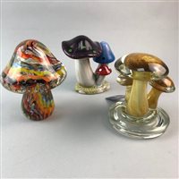 Lot 125 - A GLASS MODEL OF A TOADSTOOL AND TWO OTHER GLASS MODELS