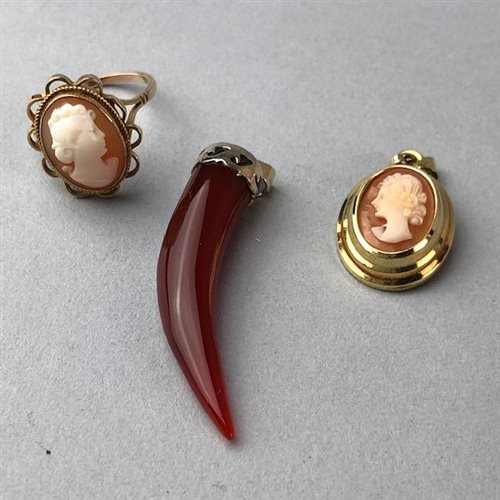 Lot 6 - A CAMEO DRESS RING, CAMEO PENDANT AND ANOTHER PENDANT